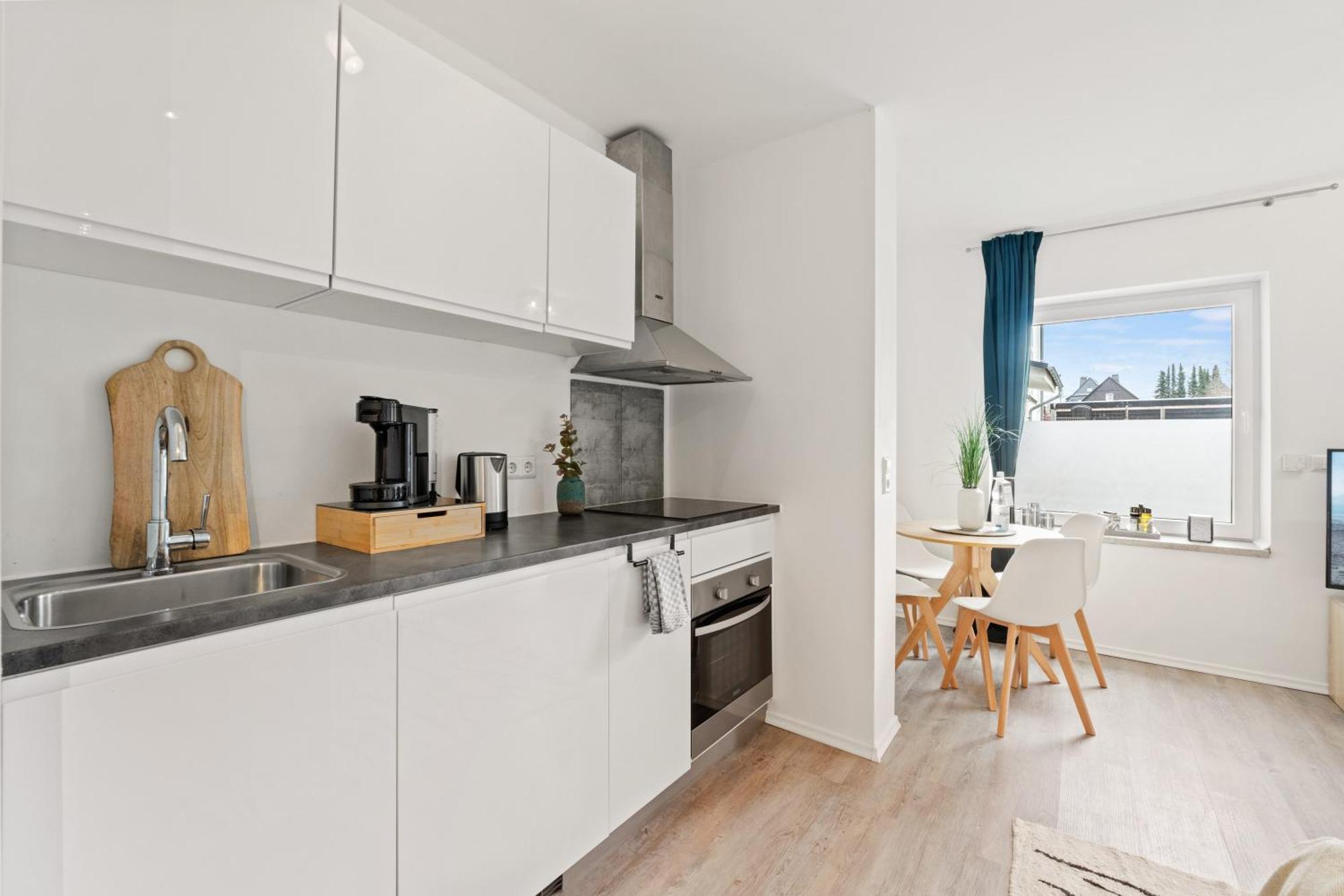 Greenhouse Living Apartment Aurinia - Wandern - Mountainbike Fahren - 4 Minuten Nach Winterberg - 4 Minuten Zur Ruhrquelle - Natur Geniessen - Reisen Mit Hund Medebach Exterior foto